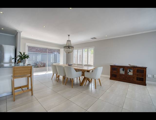 4 BEDROOM HOUSE FOR SALE IN BALLITO CENTRAL